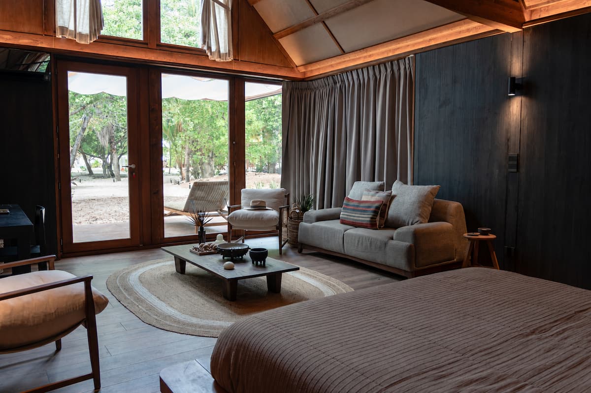 Terrace with sun loungers near the plunge pool